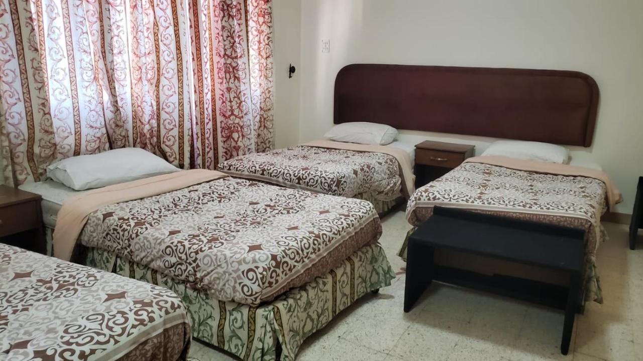 Ostello Student House Madaba Esterno foto